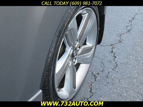 Used 2015 Hyundai Veloster Turbo image 17