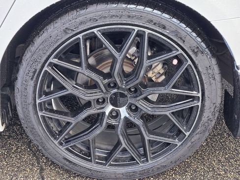 Used 2020 Honda Accord Touring image 9