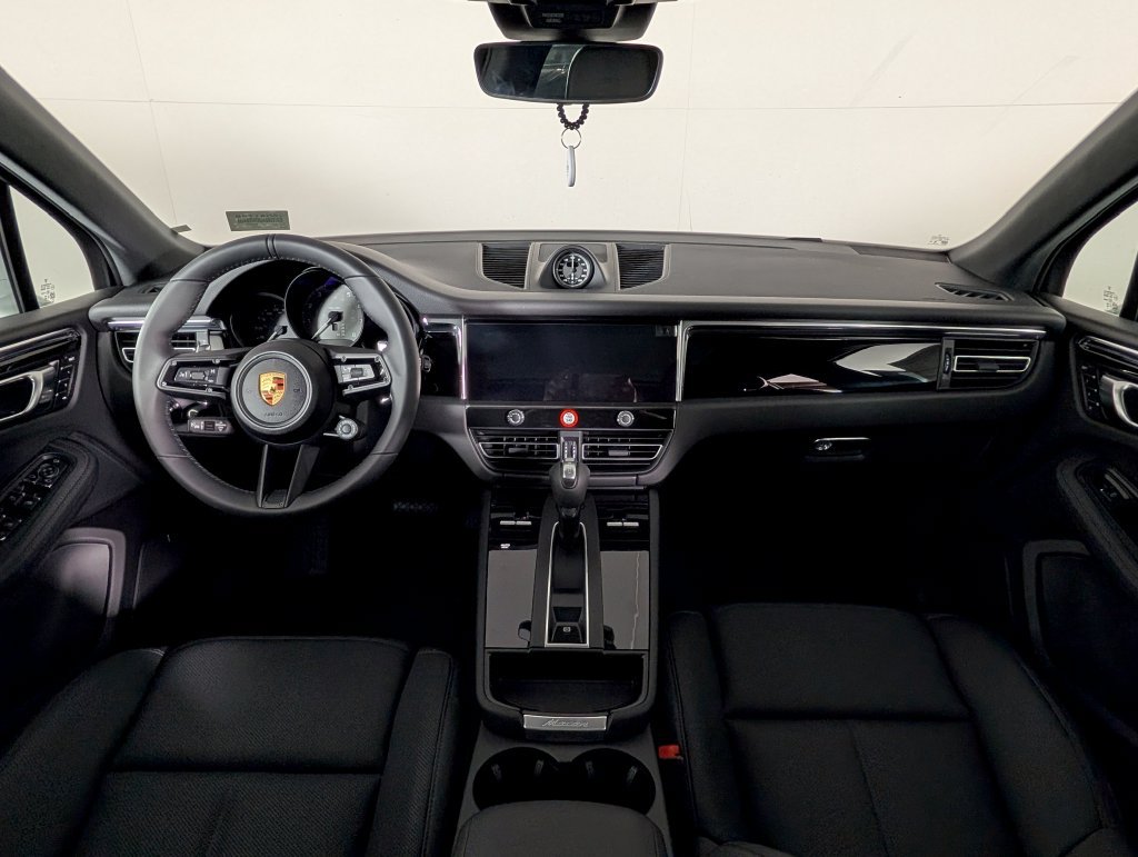 New 2026 Porsche Macan S AWD/4WD image 21