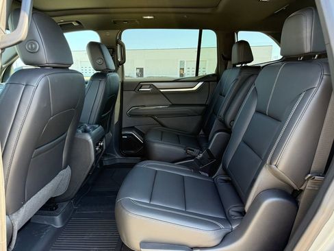 New 2026 GMC Acadia Elevation w/ Black Edition AWD/4WD image 5