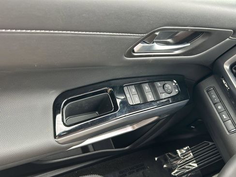 New 2026 Nissan Pathfinder SL AWD/4WD image 16