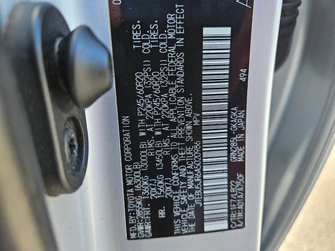 Used 2010 Toyota 4Runner Limited image 28
