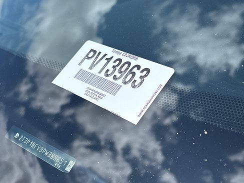 Used 2023 Toyota RAV4 XLE AWD/4WD image 31
