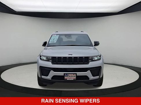 New 2026 Jeep Grand Cherokee Altitude AWD/4WD image 3