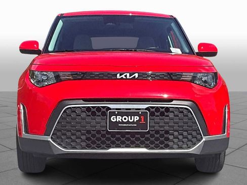 Used 2023 Kia Soul LX w/ LX Technology Package image 3