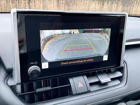 Certified 2023 Toyota RAV4 XLE image 29