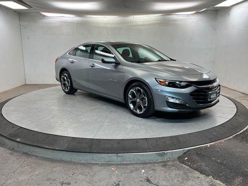 Used 2024 Chevrolet Malibu LT image 8