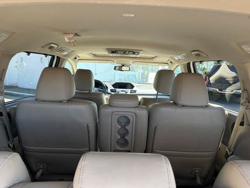 Used 2014 Honda Odyssey Touring image 15