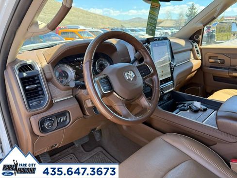Used 2022 RAM 3500 Limited AWD/4WD image 17