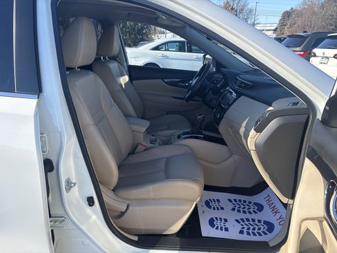 Used 2017 Nissan Rogue SL w/ SL Premium Package image 10