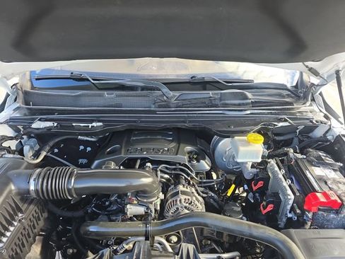 Used 2019 RAM 1500 Laramie image 28