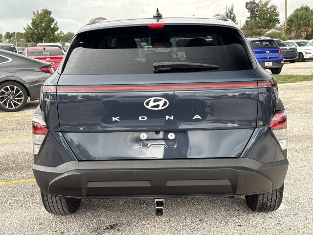 Used 2025 Hyundai Kona SEL FWD image 4
