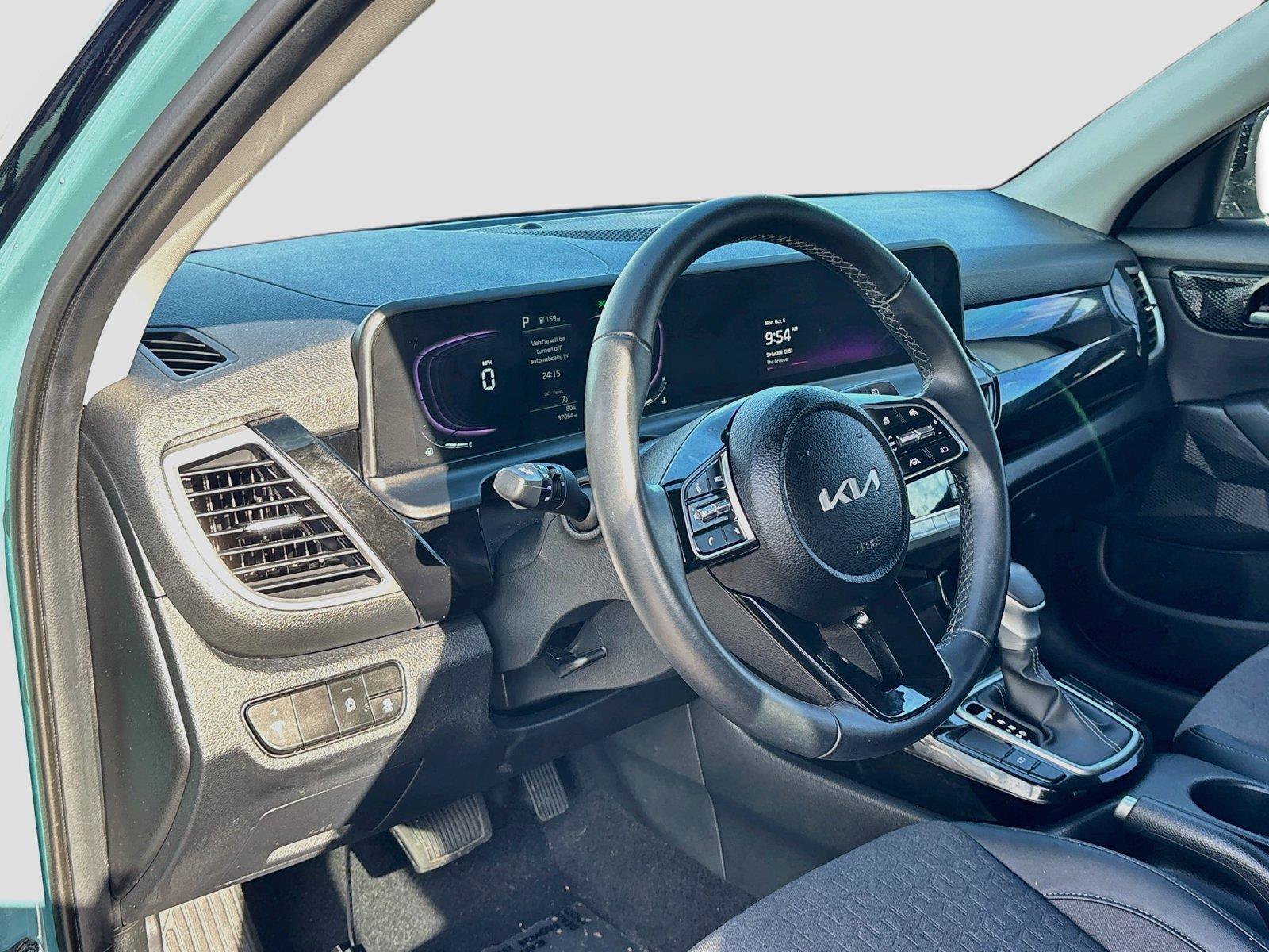Used 2026 Kia Seltos S FWD image 9