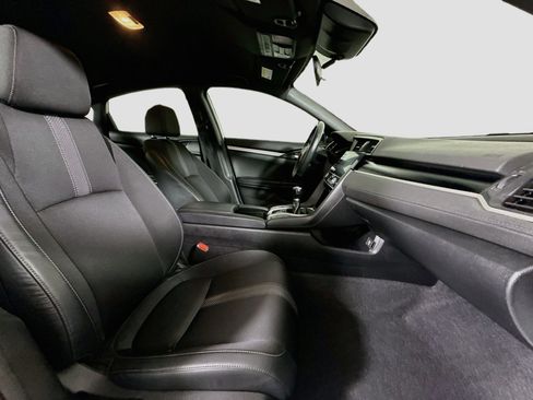 Used 2020 Honda Civic Sport image 29