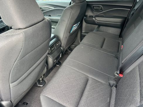 Used 2025 Honda Ridgeline Sport image 13