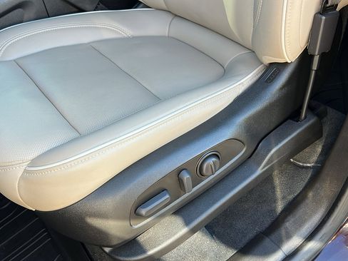 Certified 2023 Chevrolet Traverse Premier w/ LPO, Floor Liner Package image 19