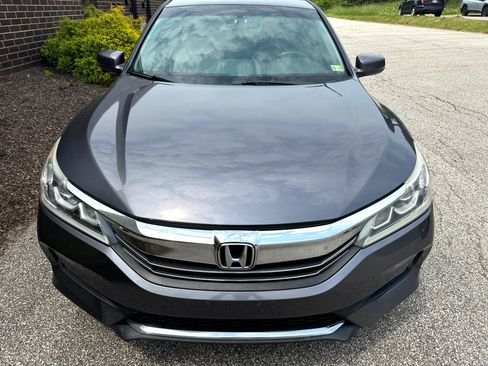 Used 2017 Honda Accord EX-L image 31