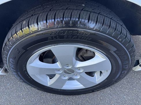 Used 2013 Dodge Grand Caravan SE FWD image 23