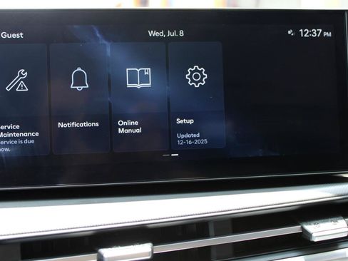 Used 2025 Hyundai Santa Fe SEL FWD image 32