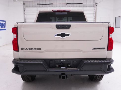 New 2026 Chevrolet Silverado 1500 ZR2 w/ Dark Appearance Package AWD/4WD image 6