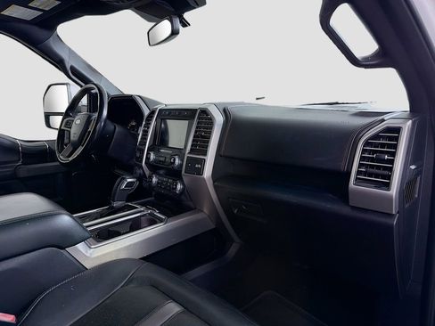 Used 2019 Ford F150 Platinum w/ Equipment Group 701A Luxury image 32