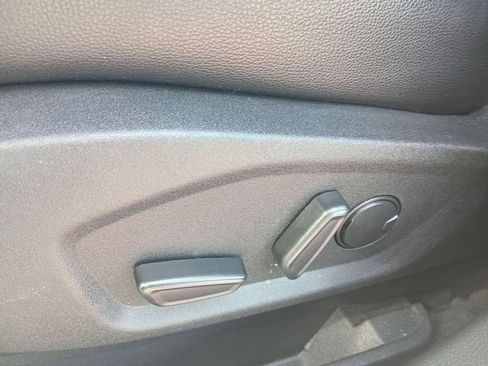 Used 2023 Ford Edge Titanium AWD/4WD image 15