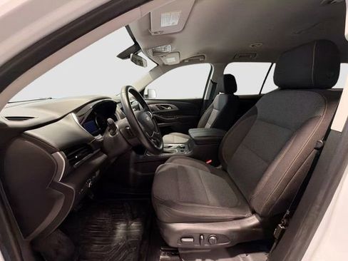 Certified 2018 Chevrolet Traverse LT image 18