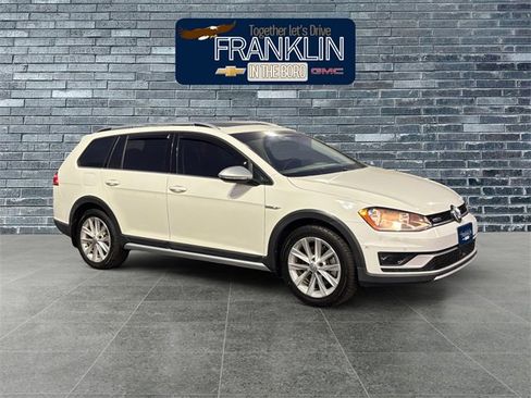 Used 2017 Volkswagen Golf Alltrack SE image 7