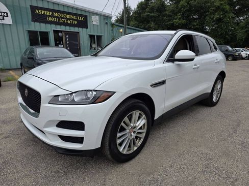Used 2017 Jaguar F-PACE Prestige AWD/4WD image 3