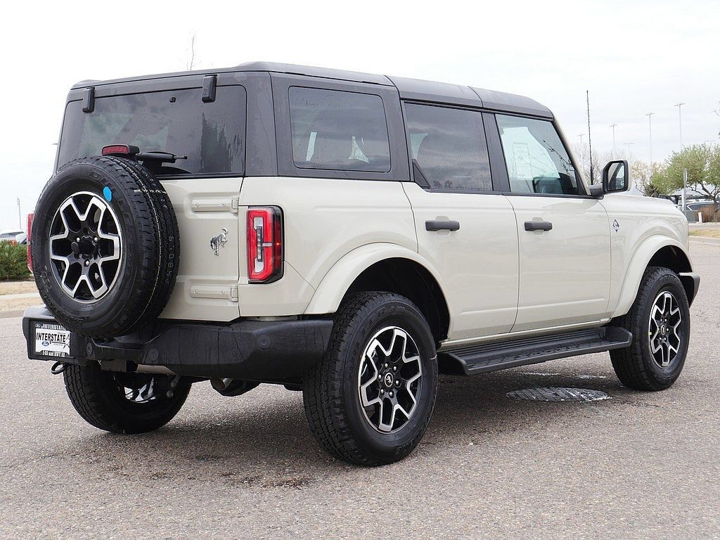 New 2026 Ford Bronco Outer Banks AWD/4WD image 5