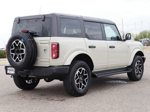 New 2026 Ford Bronco Outer Banks AWD/4WD image 5