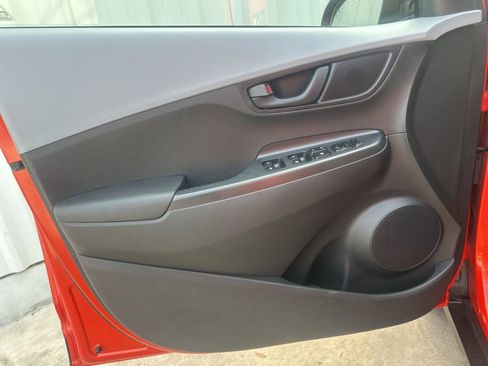 Used 2019 Hyundai Kona SEL FWD image 11
