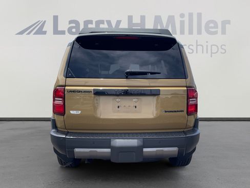 Used 2025 Toyota Land Cruiser w/ Premium Package AWD/4WD image 4