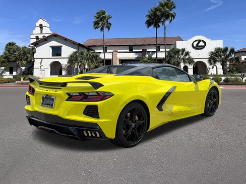 Used 2022 Chevrolet Corvette Stingray Premium Conv w/ 3LT RWD image 2