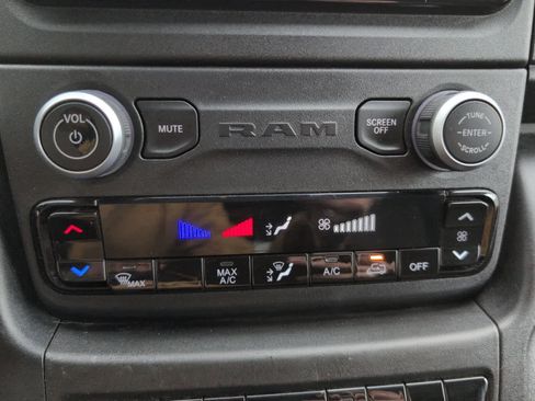 Used 2023 RAM ProMaster 2500 image 29