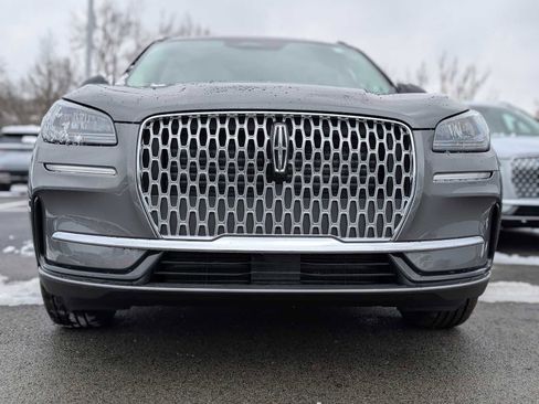 New 2026 Lincoln Corsair Premiere image 2