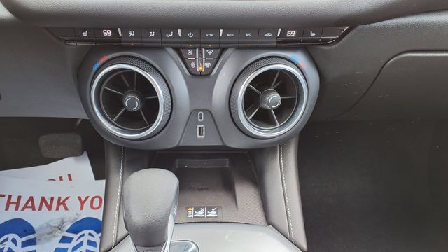 Used 2024 Chevrolet Blazer LT w/ Convenience Package FWD image 26
