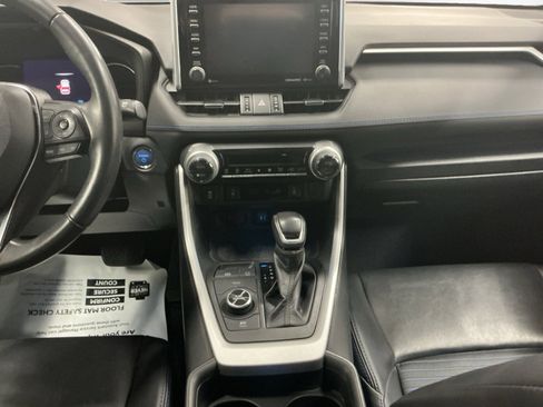 Certified 2019 Toyota RAV4 XSE w/ XSE Weather Package image 11