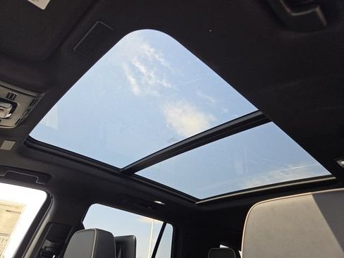 New 2026 Chevrolet Tahoe Premier AWD/4WD image 3