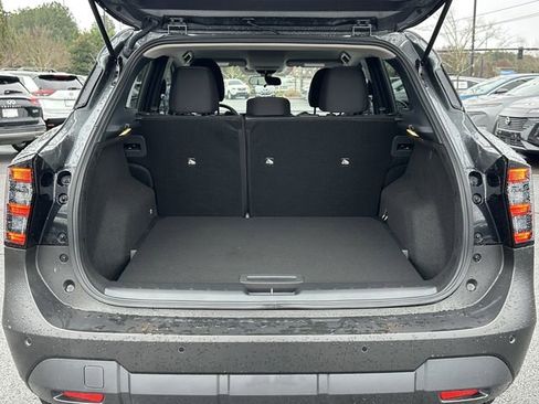 Certified 2025 Nissan Kicks SV FWD image 19