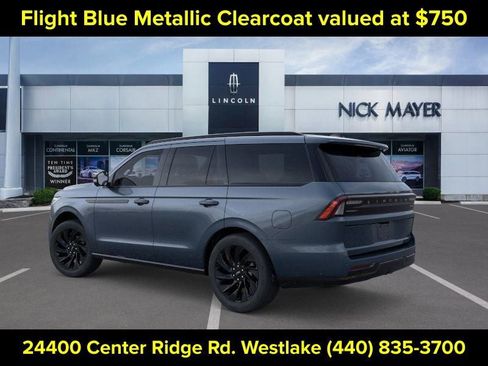 New 2026 Lincoln Navigator Reserve w/ Jet Appearance Package AWD/4WD image 4