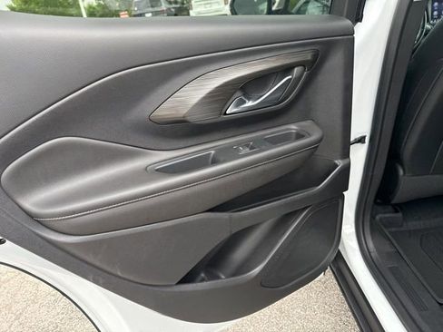 Used 2023 GMC Terrain SLT w/ LPO, Floor Liner Package FWD image 26