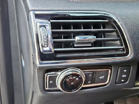 Used 2020 Lincoln Navigator Reserve w/ Luxury Package image 11