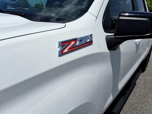 Certified 2022 Chevrolet Silverado 1500 RST AWD/4WD image 11