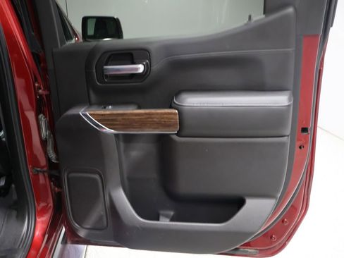 Used 2020 Chevrolet Silverado 1500 High Country w/ Technology Package image 22