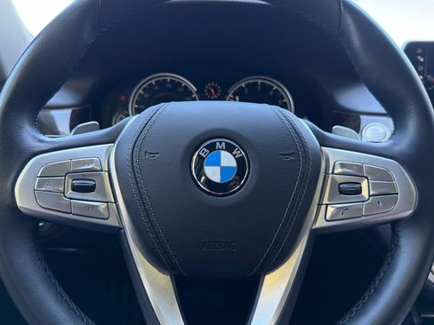 Used 2017 BMW 740i RWD image 28