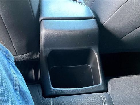 Used 2022 Chevrolet Camaro LT RWD image 33
