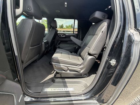Used 2022 Chevrolet Suburban RST w/ Luxury Package AWD/4WD image 21