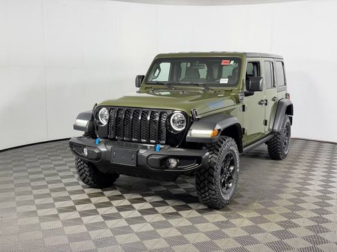 Used 2023 Jeep Wrangler Unlimited w/ Cold Weather Group AWD/4WD image 10