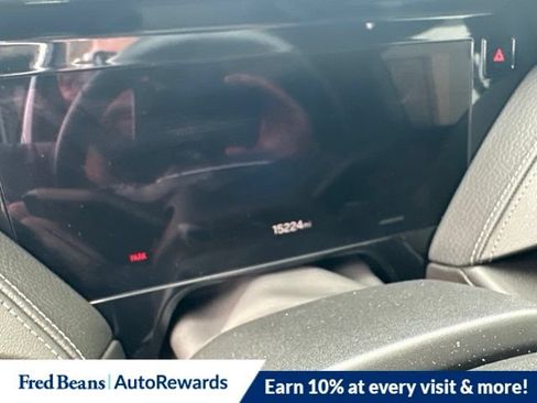 Used 2025 GMC Yukon XL Denali w/ Sun & Power Step Package AWD/4WD image 7
